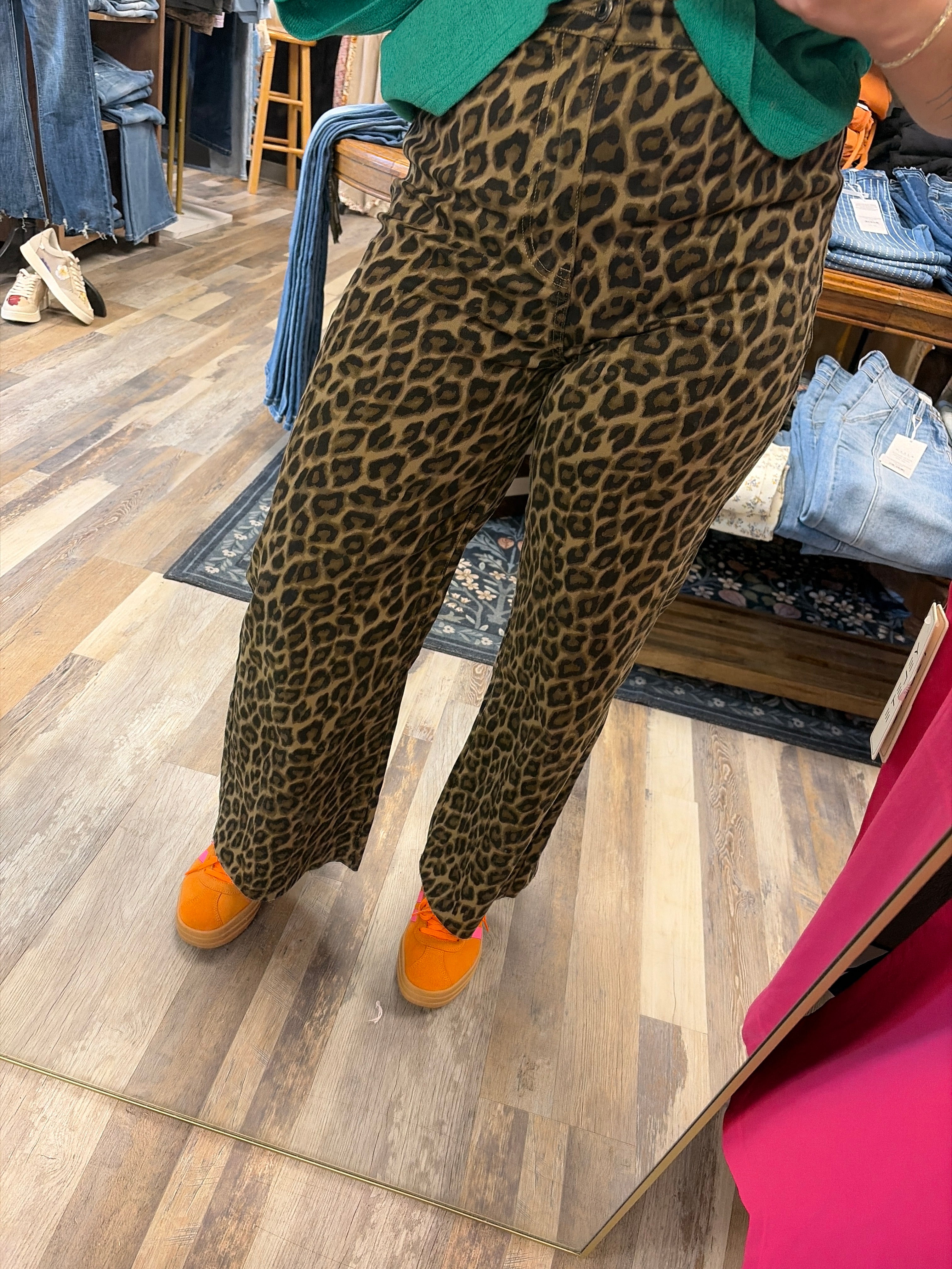 Animal print wide like jean￼