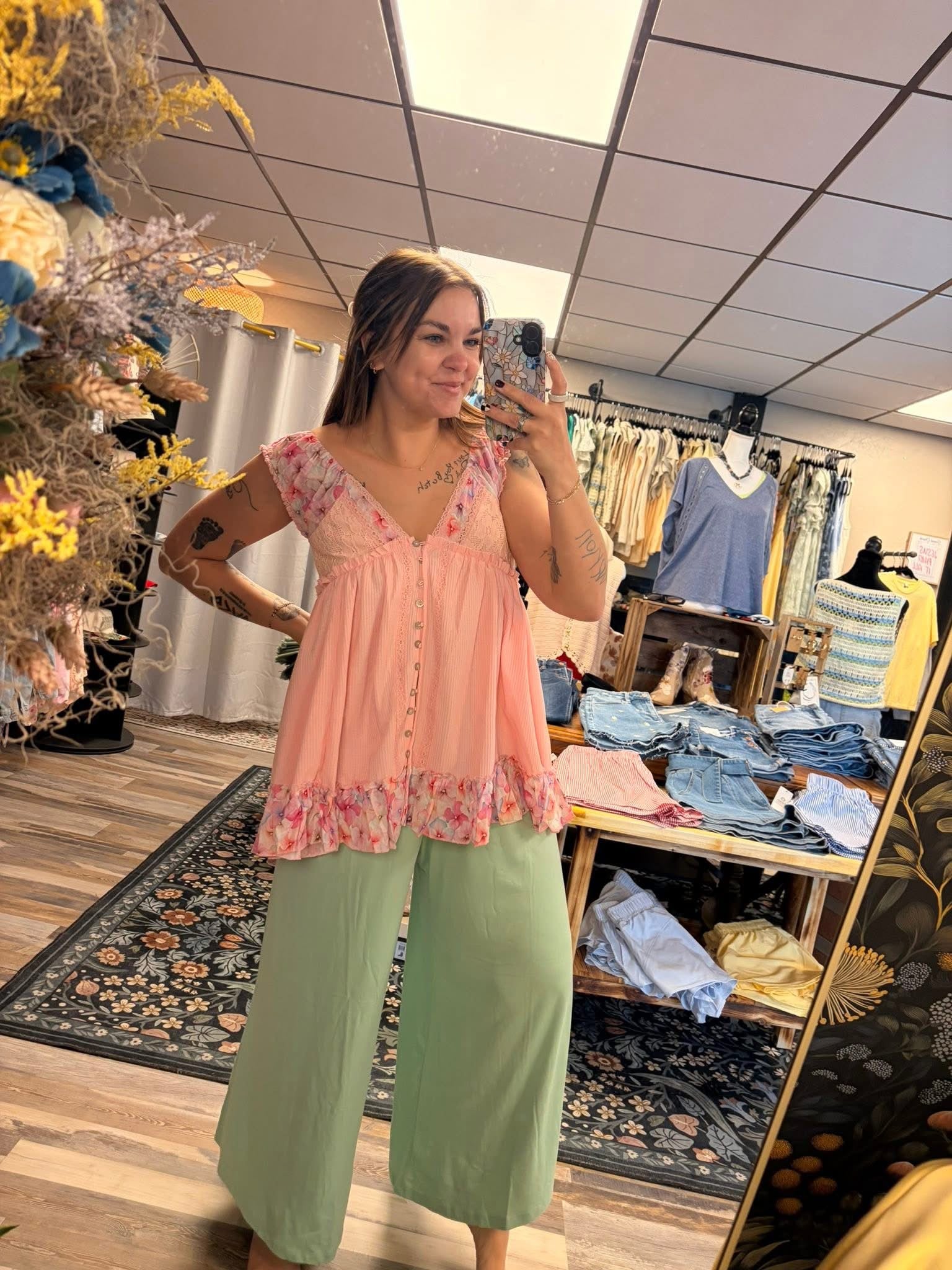 Lace Contrast Ruffle Top
